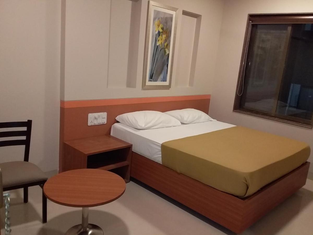 Sai Palace Express Ширді Екстер'єр фото